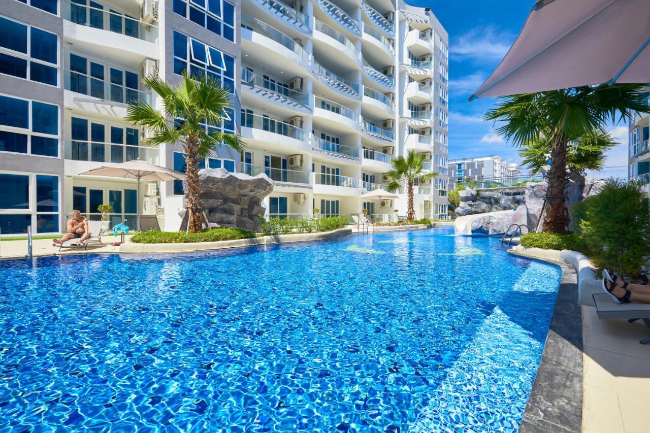Grand Avenue By Tech Apartment Pattaya Exterior photo